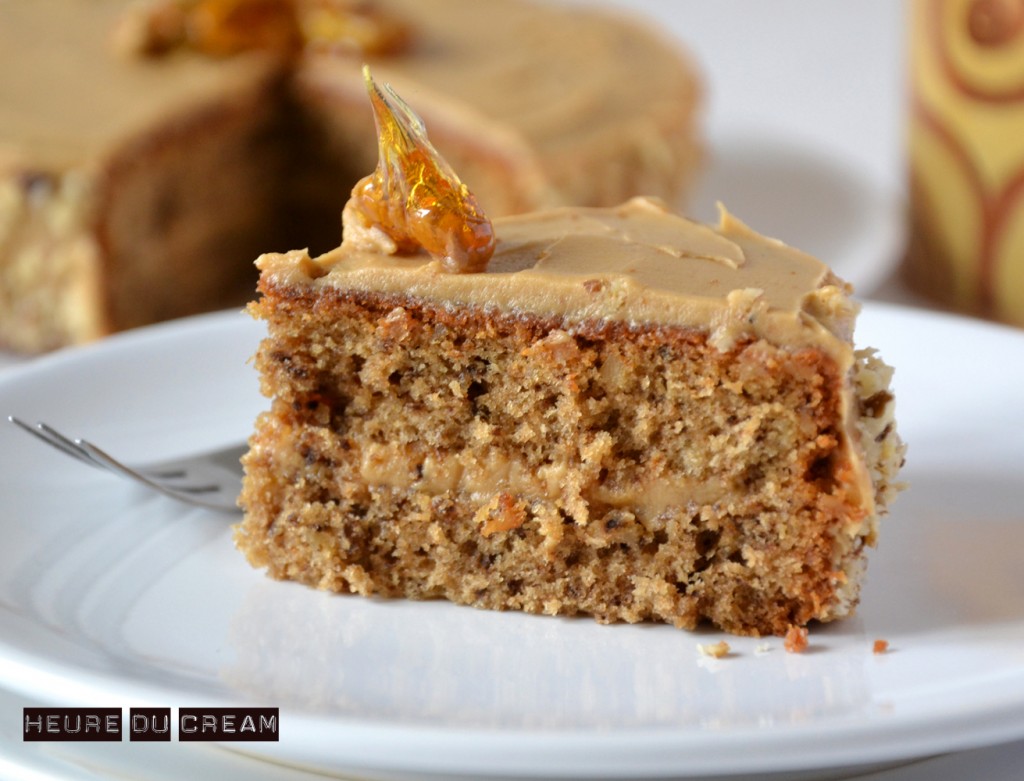 gâteau aux noix et café