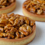 Tartelettes aux noix, caramel au beurre salé